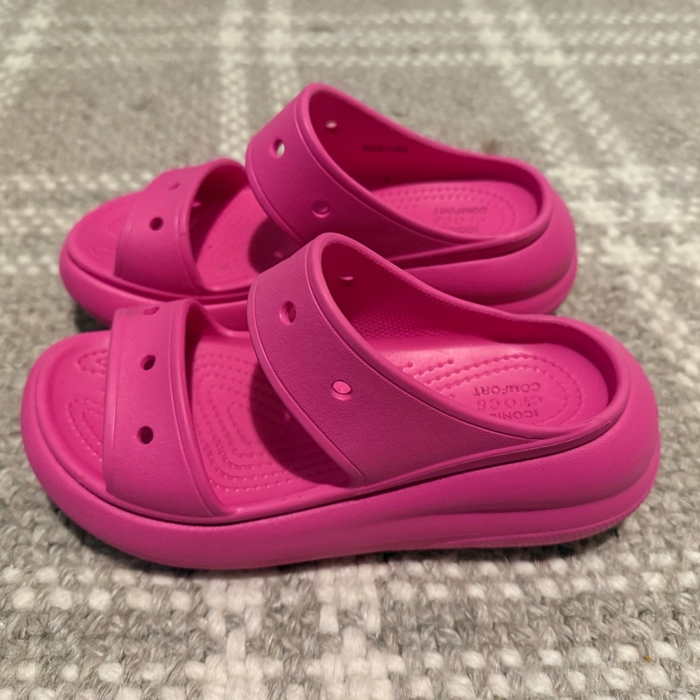 CROCS Kids Fuchsia Slide Sandals
